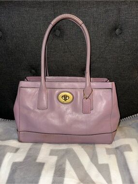 Coach Vintage Lavender Satchel feature